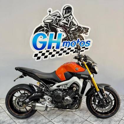 YAMAHA MT-09 
